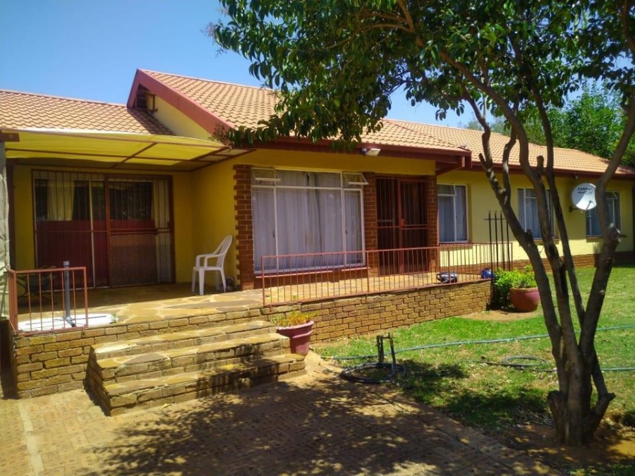 To Let 3 Bedroom Property for Rent in Fichardt Park Free State